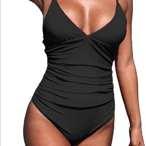 CUPSHE Women's One Piece Swimsuit Tummy Control V Neck Swimsuit